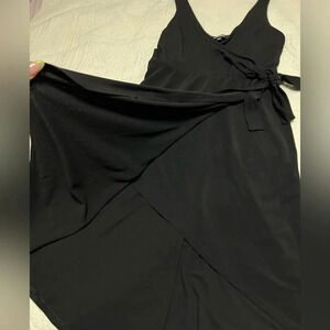EXPRÉSS Elastic Black Dress Size Small